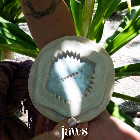 Jaws ring dish